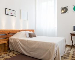 Cheap B&B Lucca single room